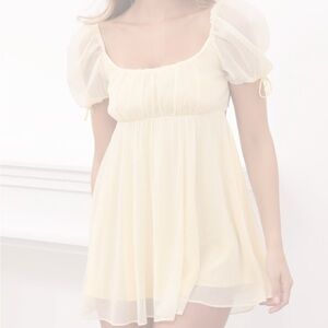 Crinkle Chiffon Baby Doll Dress in Pastel Yellow